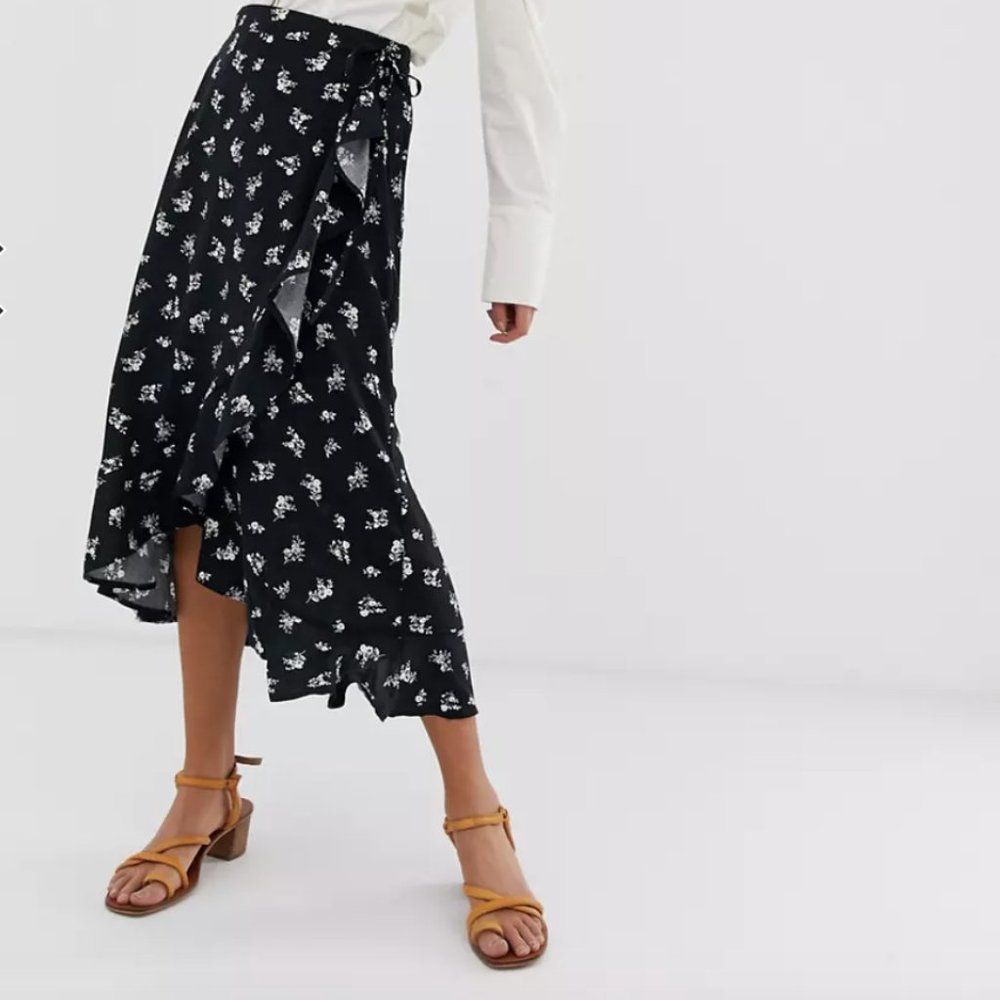 New Look Wrap Floral Midi Skirt